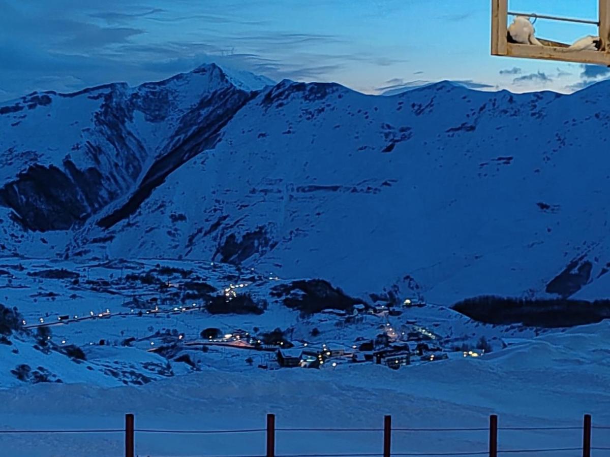 New Gudauri Redco Twins-Premium Mountain Apartment Close The Gondola Lift Dış mekan fotoğraf